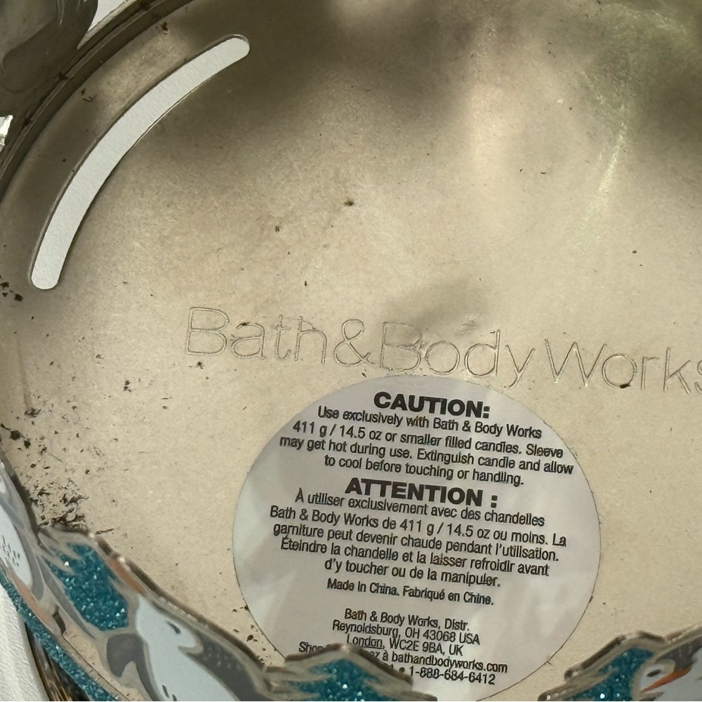 Bath &‎ Body Works Dancing Penguins Candle Holder Metal Pedestal 4" Diameter - Picture 7 of 9